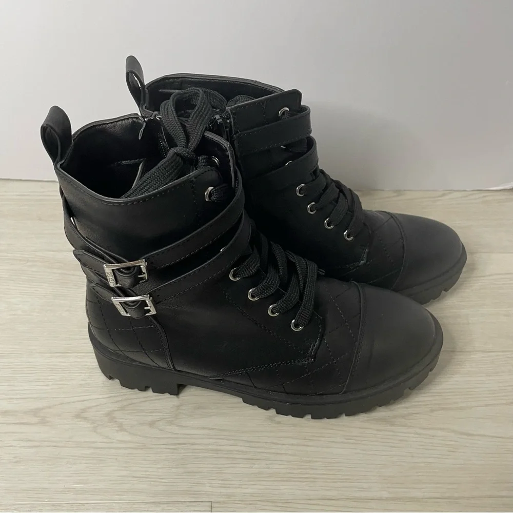 Xoxo Women’s Black Combat Boots Size 5 Faux Leather Side Zip Lace Up Buckle EUC - Picture 1 of 8